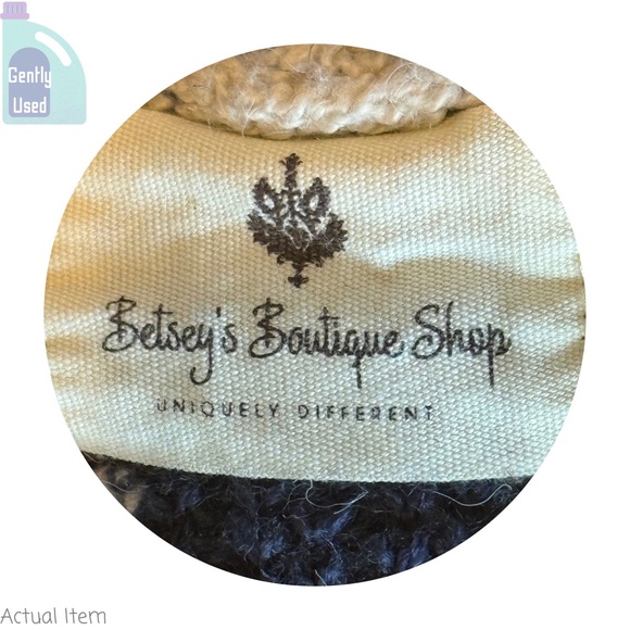 Betsey’s Boutique Shop Animal Leopard Print Cardigan Sweater Size Large - Picture 6 of 6